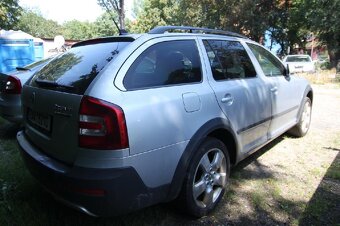 Škoda Octavia Scaut 4x4 2.0TDI - 9