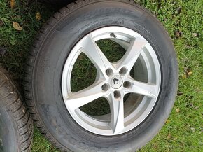 Zimní sada Renault R17 5x114,3 Pirelli 235/65/17 - 9