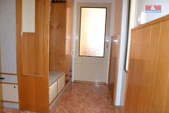 Prodej bytu 3+1, 68 m², Hronov, centrum města - 9