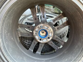 ALU - 235/45 R18 - 9