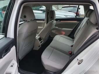 VW Golf 8 Variant 2.0TDI 110kW DSG - záruka Autodraft - - 9