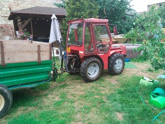 Malotraktor Antonio Carraro 3200 32. koní 3 válec - 9
