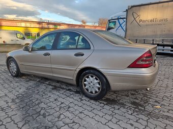 Mercedes Benz 2,2Cdi - 9