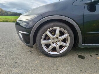 Honda Civic 8g sport (1.8 benzín), 103kW - 9