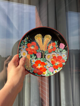 Kameninový závěsný talíř 19 cm, K. Kuneš Klenčí - 9