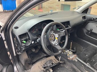 Zbytek dílu Vw Bora combi - 9