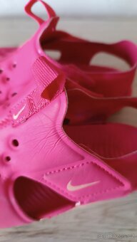 Dívčí sandále Nike Sunray Protect na vel. 28 - 9