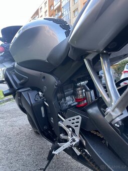 Yamaha r6 - 9
