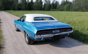 Dodge Challenger 383 V8 – Special Edition, r. v. 1970 - 9