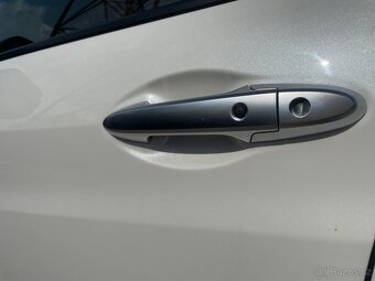 HR-V1.5i aut. převodovka xenony navigace alu F1 - 9