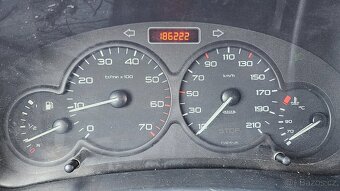 Peugeot Partner 1.4i, r.v. 2006, po STK do 3/2027 - 9