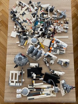 lego 75098 assault on hoth - 9