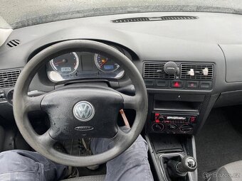 Volkswagen golf 1.6 - 9