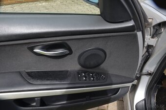 BMW E90 325i 160KW - 9