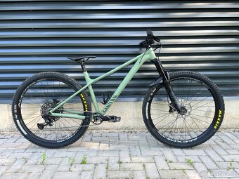 Predám zachovalý enduro hardtail Canyon Stoic 4 - 9