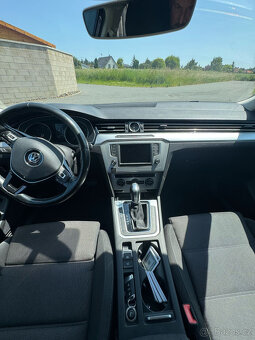 Volkswagen Passat 1.6 TDI - 9