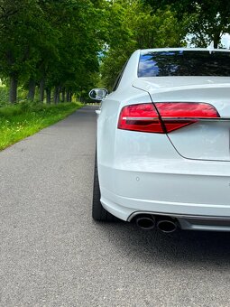 Audi S8 700ps - 9