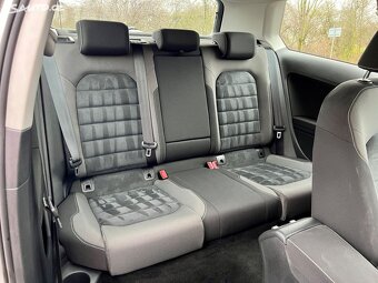 Volkswagen Golf 1.6TDi 77kw 1.Maj DSG Highline Serviska - 9