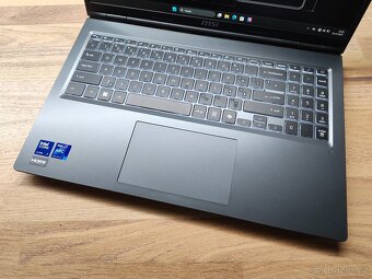 16" 144HZ_MSI VENTURE 16 AI_ULTRA 7 255H_32GB_INTEL ARC 140 - 9