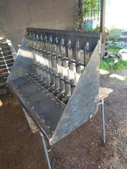 Prosívací,třídící lžíce na nakladač - 9