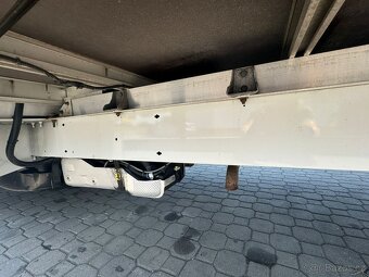 Renault Master (12 palet) se shrnovací střechou - 9