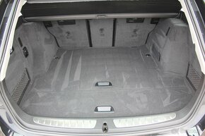 BMW 318D, FULL LED, NAVI, MANUÁL - 9