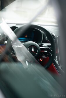 Mercedes-Benz SL 43 AMG Roadster (2023) / Top Specifikace - 9