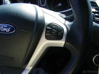 Ford Fiesta 1.6 TDCi,TITANIUM,DOBRÝ STAV - 9