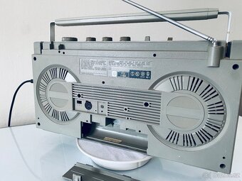 Radiomagnetofon Sharp GF 4343, rozhodně k 1984 - 9