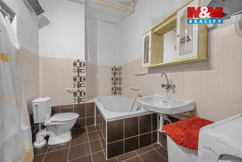 Prodej nájemního domu, 247 m²,Broumov, ul. Dvořákova - 9