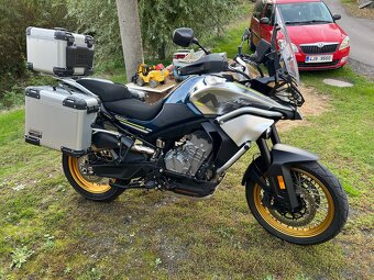 CFMOTO 800MT Touring 2022 - 9