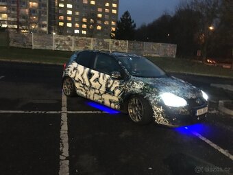 VW Golf 5 - 9