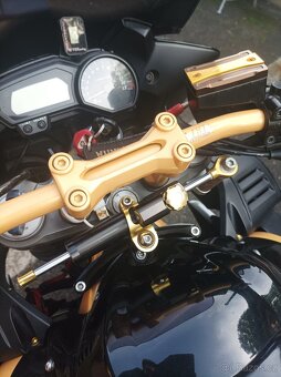Yamaha FZ1 - 9