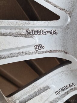 205/55/16 Letní alu kola Peugeot 5x108. - 9