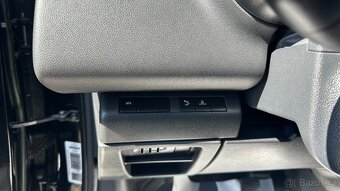 Peugeot 5008 2.0HDi 110kW Pano,Navi,PDC - 9
