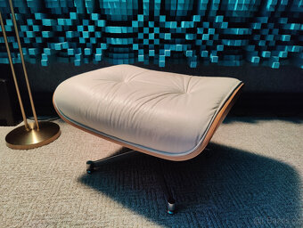 Taburet Lounge Chair - 9