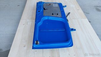 VW CRAFTER – ZADNÍ - 9