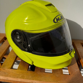 Vyklápěcí helma HJC - 9