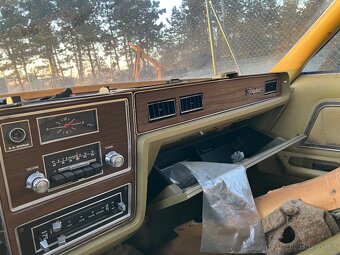 Mercury marquise v8 - 9