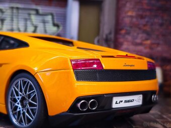 Lamborghini Gallardo LP560-4 1:18 AutoArt - 9