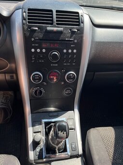 Suzuki Grand Vitara 1.9DDiS 95kw 4x4 2009 Facelift - 9