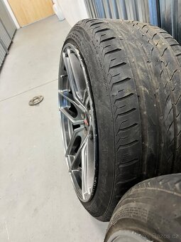 Japan Racing JR25 R18 5x100 Hyper Black - 9