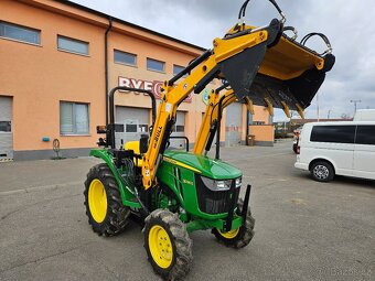 Malotraktor John Deere 3036E s čelním nakladačem - 9
