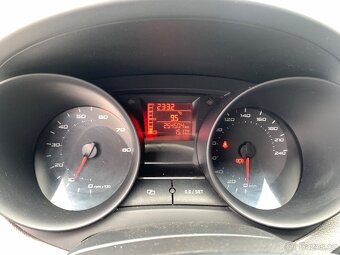 SEAT IBIZA 1.4 16V 63KW REFERENCE ST - 9