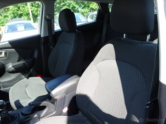 Hyundai ix35 2,0 CRDI - 9