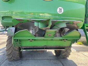 John Deere S680 - 9