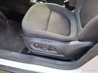 Škoda Yeti 1.2 TSI 77kw DSG Klima Alu Model 2013 Xenony,Navi - 9