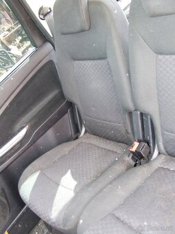 Prodám náhradní díly z Ford Galaxy 06-09 - 9