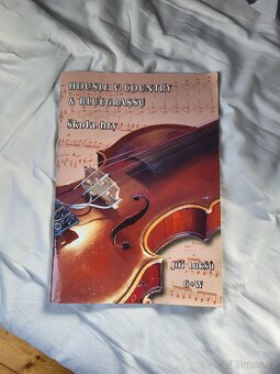 Housle Stagg 4/4 - 9