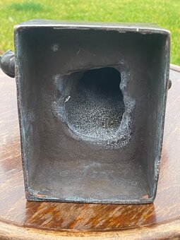 stará bronzová socha kôň - 9